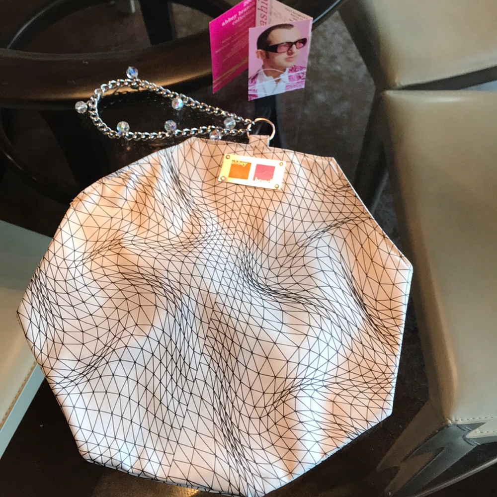 😍Octagon Wristlet w/Swarovski crystals